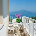 Maison Montechiaro 호스텔 비코에쿠엔세