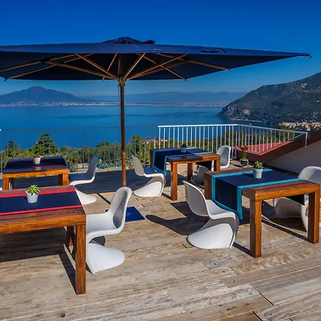 Maison Montechiaro Hostal
