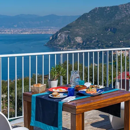 Maison Montechiaro Hostal