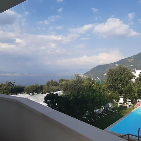 Maison Montechiaro Albergue Vico Equense