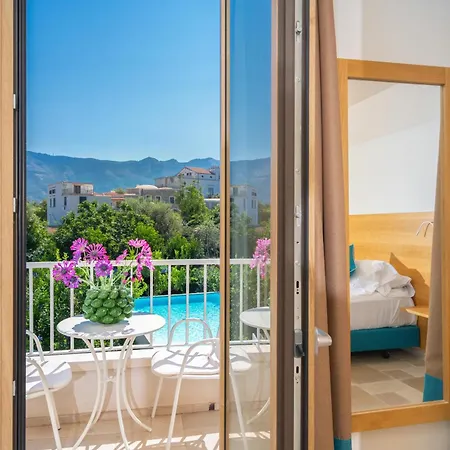 Maison Montechiaro Albergue *