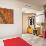 Maison Montechiaro Hostel *