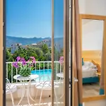 Maison Montechiaro Hostel *