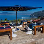 Maison Montechiaro Hostel