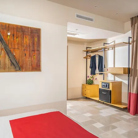 Maison Montechiaro 호스텔 *