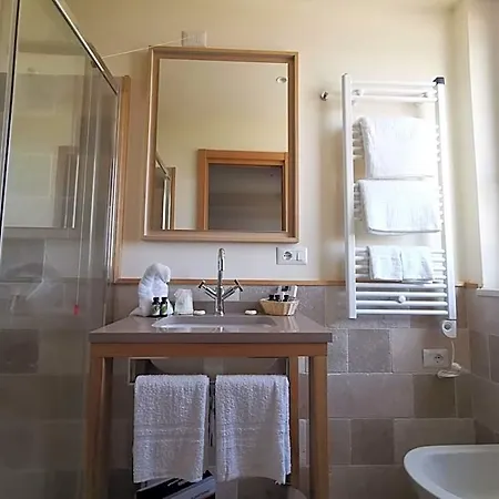 Albergue Maison Montechiaro *