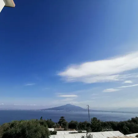 Maison Montechiaro Hostel